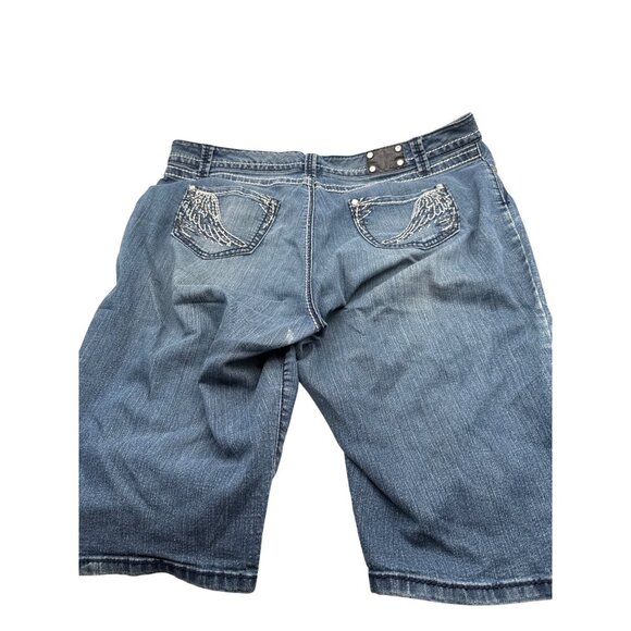 Style & Co Size 18 Distressed Embroidered Jean Bermuda Shorts Casual Pockets - Picture 3 of 7